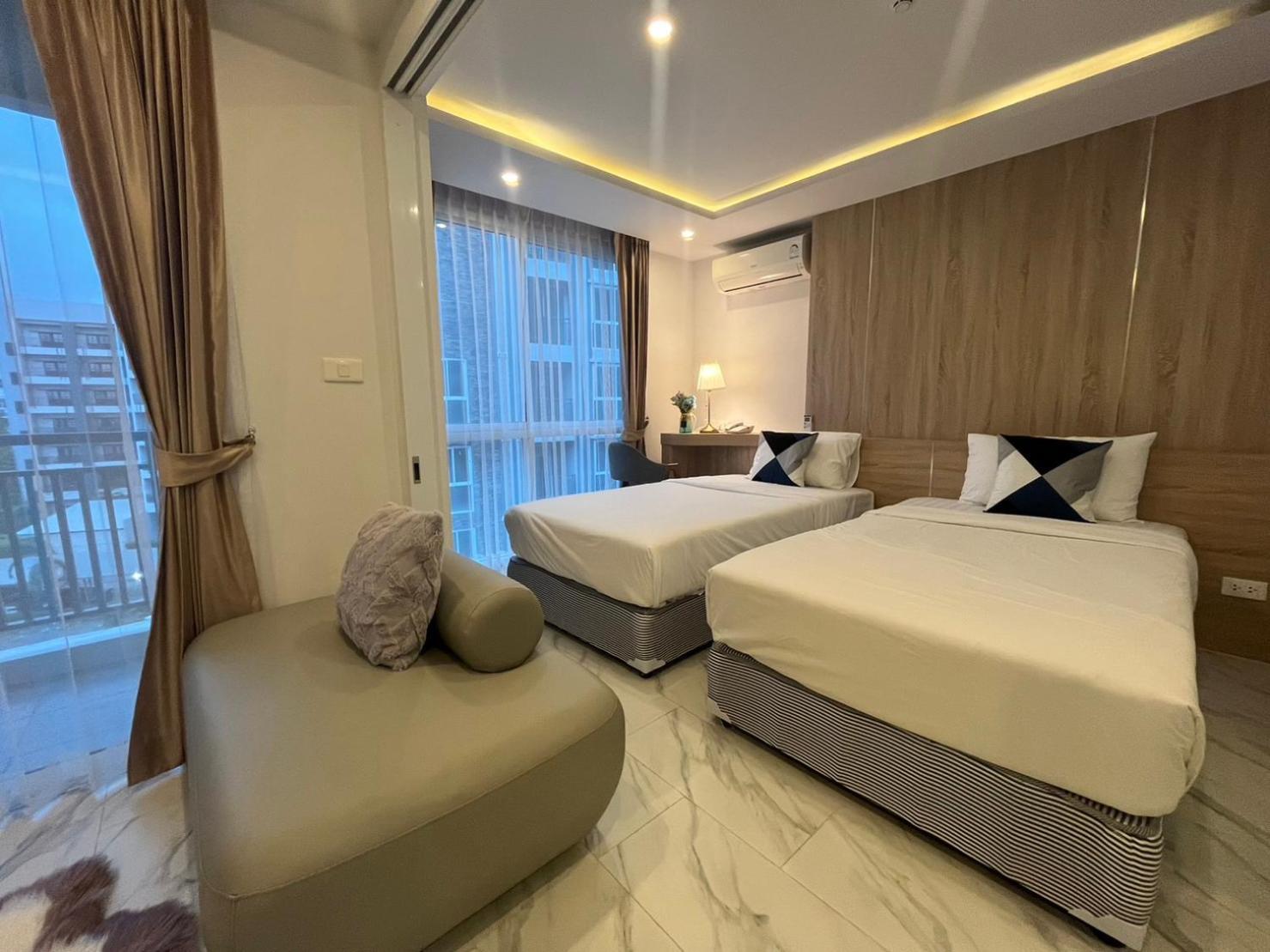 Deco Pattaya Hotel North Pattaya Exterior photo
